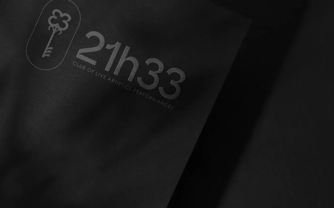 21H33